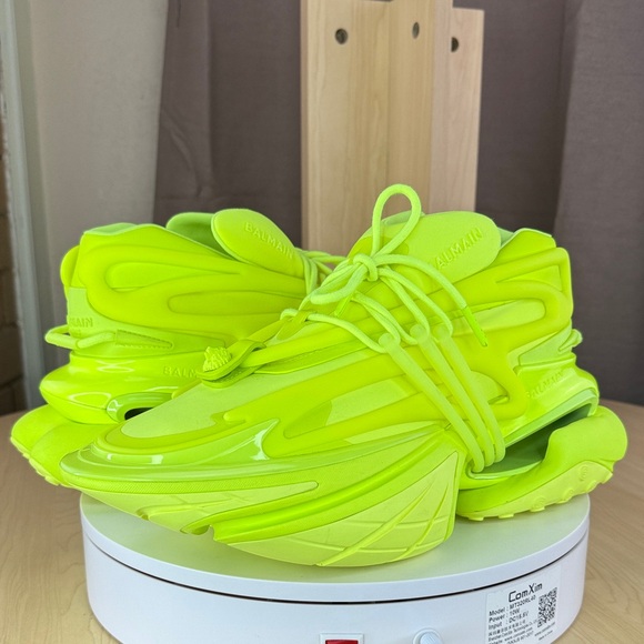 Balmain Other - 💥BALMAIN - Unicorn Low-Top Sneakers - Neon Green / Fluo Yellow - Men's US 12